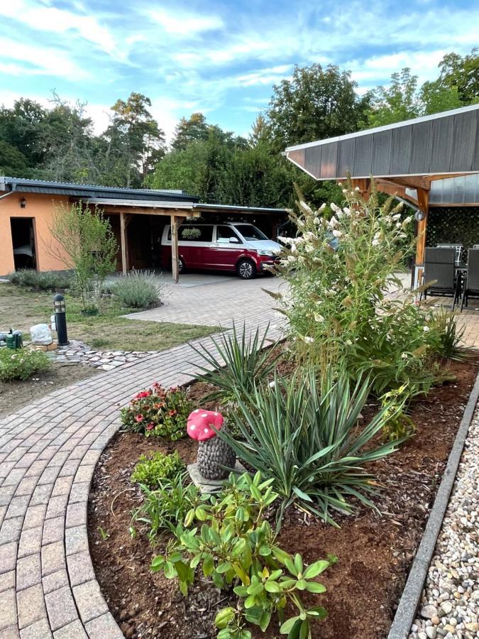 Oase Der Ruhe 1 Appartement Waldsieversdorf Buitenkant foto