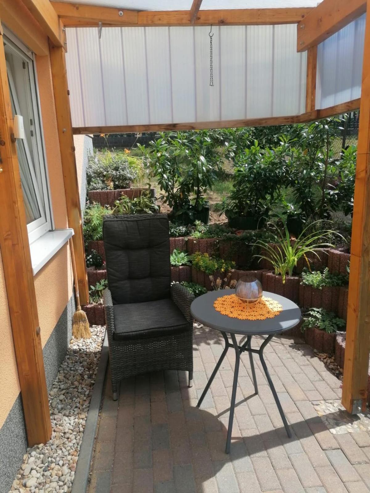 Oase Der Ruhe 1 Appartement Waldsieversdorf Buitenkant foto